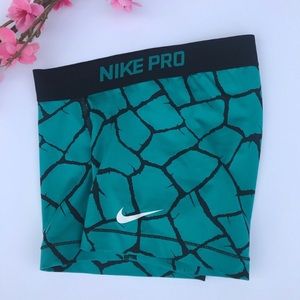 Nike PRO shorts teal green and black size xs